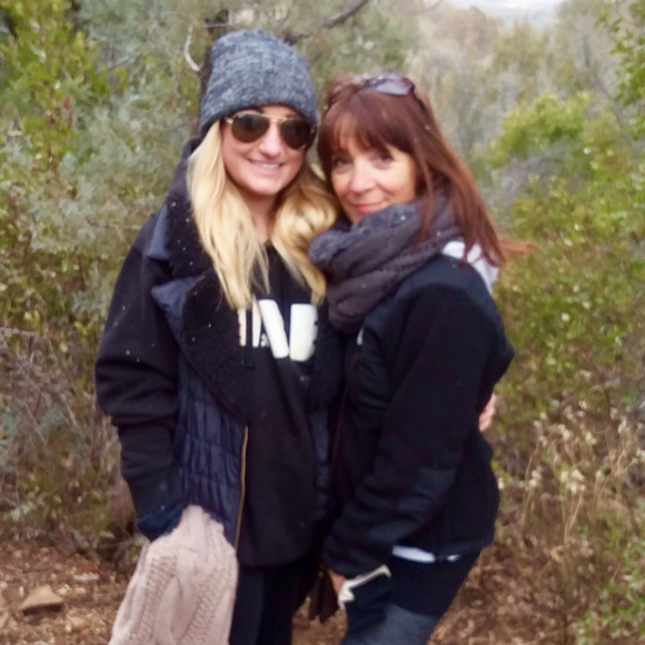 Meet your Posher, Elaine - Picture 7 of 8